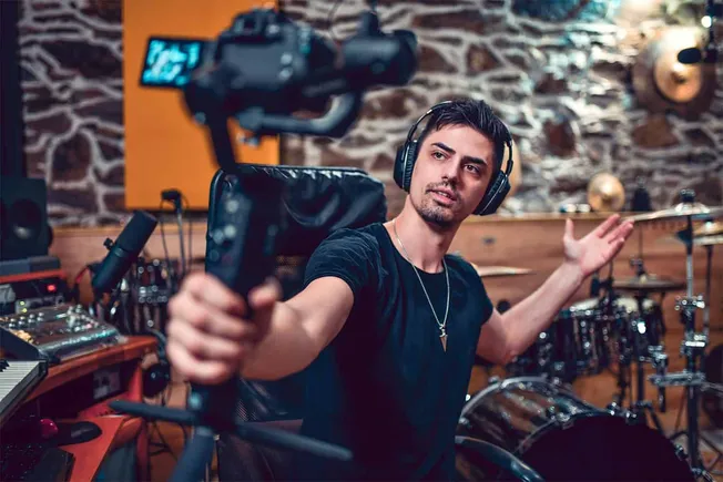 musicians struggle with self-marketing