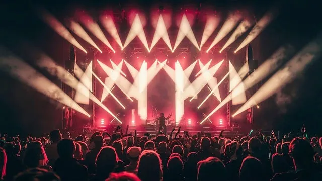 Explore Artists on Tour powered by Bandsintown