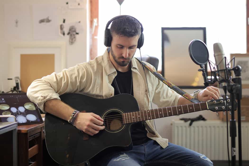 Why Acoustic Versions Of Electronic Songs Matter - Hypebot